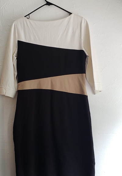 White house|Black market dress🖤 - Picture 3 of 6